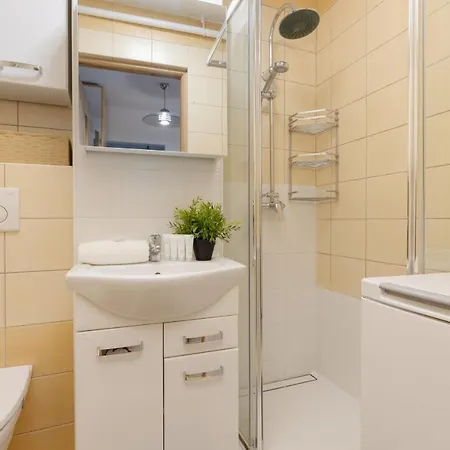 Pet-friendly Panska With Ac By Renters Warsaw